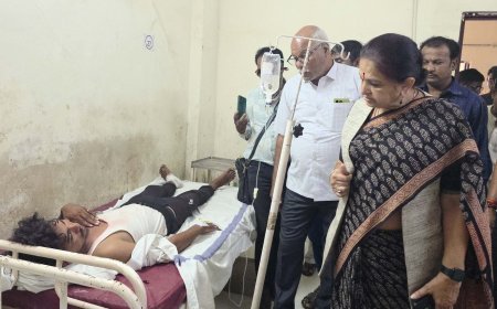 करौली घाट पर हादसे के बाद अर्चना चिटनिस ने घायल-परिजनों से की मुलाकात, उचित उपचार के दिए निर्देश