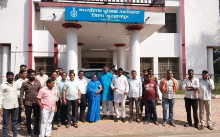 मुख्यमंत्री पर विवादित टिप्पणी करने वाले स्वामी पर कार्रवाई की मांग, अखिल भारतवर्षीय यादव महासभा में एसपी को दिया ज्ञापन