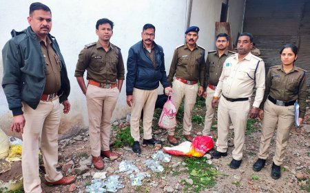 अवैध मदिरा संग्रहण एवं विक्रय के विरुद्ध आबकारी विभाग की लगातार कार्रवाई