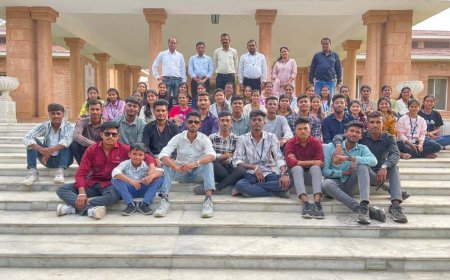 बी.सी.ए. के विद्यार्थियों का शैक्षणिक भ्रमण सफलतापूर्वक सम्पन्न