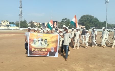 शहीद दिवस के 95 वर्षगाँठ पर युवाओं ने श्रमदान व पद यात्रा कर श्रध्दांजलि दी