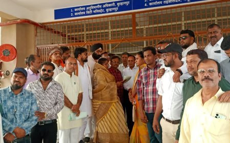 बिजली दारों गैस के बढ़ते दामों, एलपीजी गैस की किल्लत के विरोध मे कांग्रेस दिया ज्ञापन