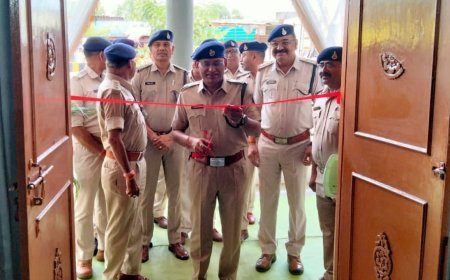 पुलिस अधीक्षक ने थाना शाहपुर के कॉन्फ्रेंस हाल का किया शुभारंभ