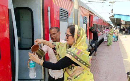 सेवा का संकल्प : लगातार तीसरे वर्ष भी जारी लालबाग रेलवे स्टेशन पर विप्र नारी शक्ति सेवा संस्था का शीतल जल सेवा अभियान