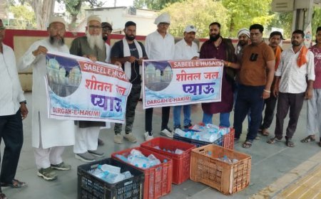 सैयदना मुफद्दल सैफुद्दीन के आदेश पर दरगाह-ए-हकीमी ने रेल्वे स्टेशन पर यात्रियों को बांटा शीतल पेयजल