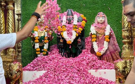 प्राचीन स्वामीनारायण मंदिर में भगवान लक्ष्मी नारायण देव हरीकृष्ण महाराज का भव्य दिव्य अभिषेक