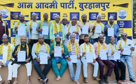 आम आदमी पार्टी बुरहानपुर की 51 सदस्यीय नवीन कार्यकारिणी को नियुक्ति पत्र वितरित