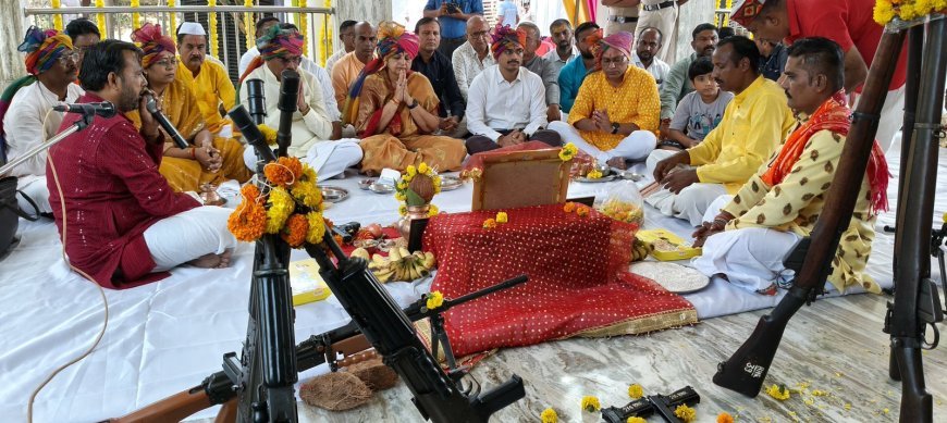 रेणुका पुलिस लाइन, बुरहानपुर में विजयादशमी (दशहरा) पर्व पर शस्त्र पूजन, सांसद, विधायक सहित प्रशासनिक अधिकारी हुए शामिल