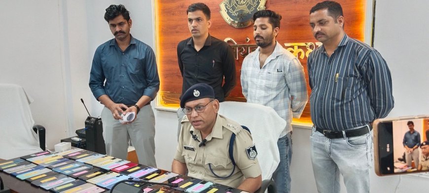 बुरहानपुर पुलिस का दिवाली उपहार, एक लाख 40 हजार के गुम हुए 76 मोबाइल लौटाएं