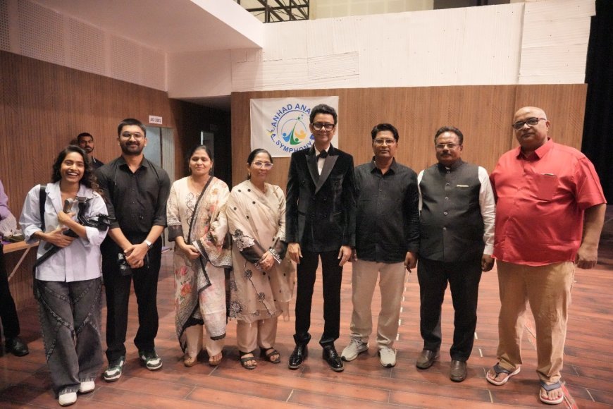 मेक्रो विज़न एकेडमी बुरहानपुर के अनहद आनंद ऑडिटोरियम में एकल नाटक