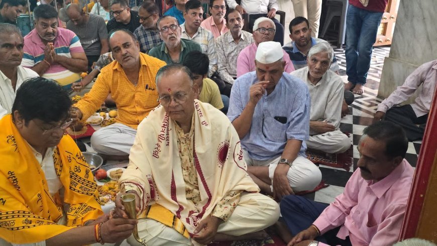 200 वर्ष प्राचीन स्वामीनारायण मंदिर में पुरुषोत्तम मास की धूम